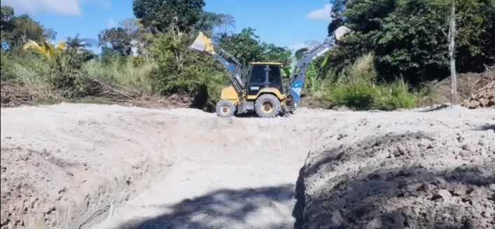 Camacã: Pequenos agricultores familiares recebem auxílio da prefeitura para produção